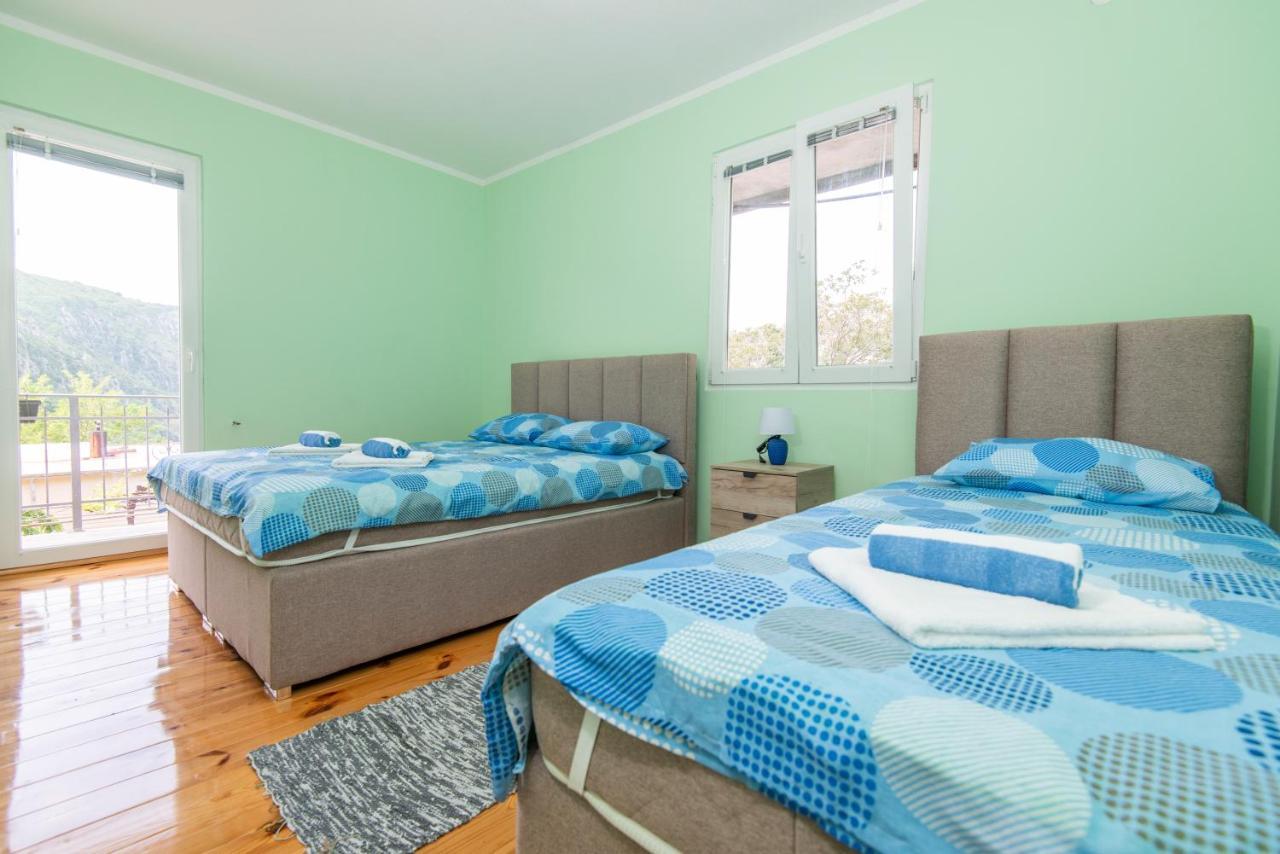 Apartment Galiot Kotor Eksteriør billede
